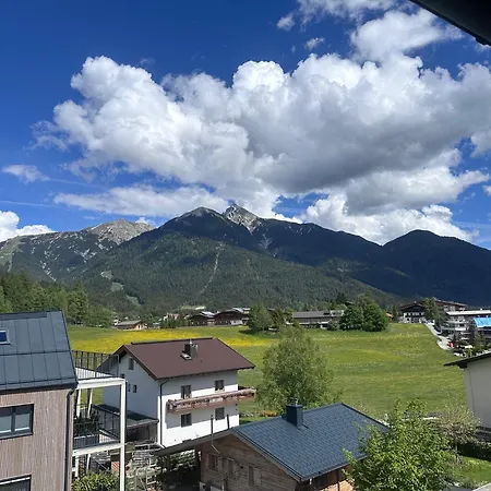 Wanderlust By Monicare * Ζέεφελντ